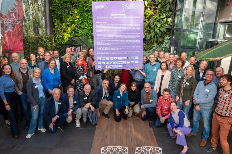 Sector en Caring Doctors slaan handen ineen Sector en Caring Doctors slaan handen ineen